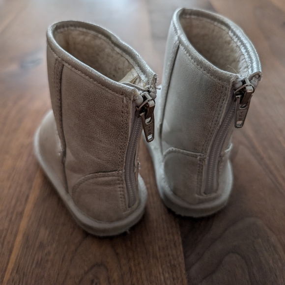 GAP Kids Metallic Sherpa-Lined Cozy Boots sz 7 - Picture 2 of 5